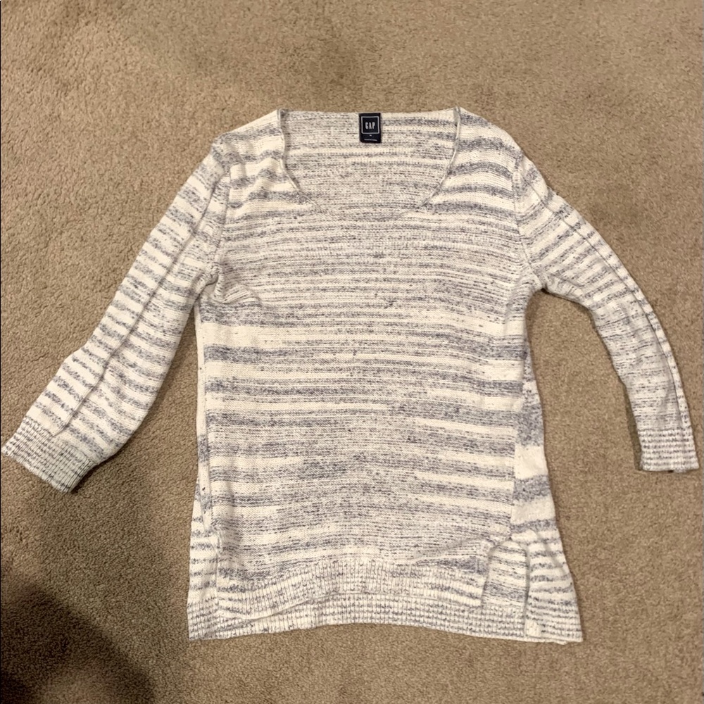 Old Navy women’s sweater